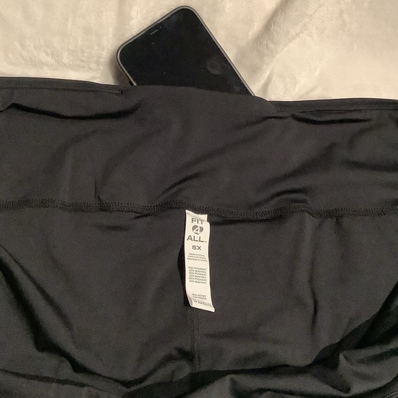 FIT For All Black Kick Side-Slit Flared Athletic Leggings Capris (Z10.7) - Picture 7 of 8